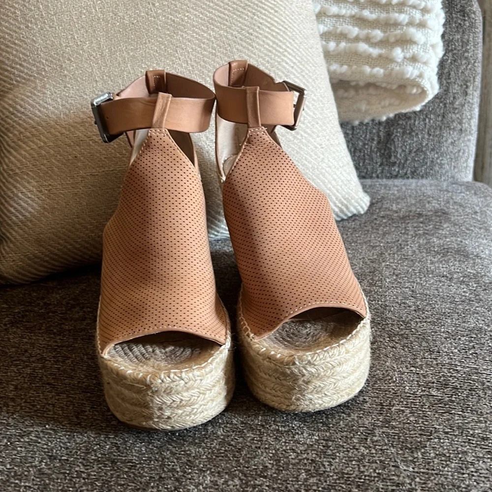 Marc fisher MLANNIE Ltd‎ leather mlannie pink buckle espadrilles Size 11